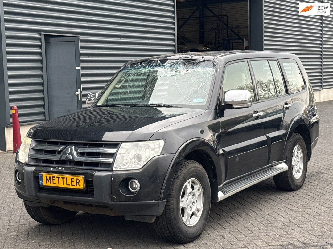 Mitsubishi PAJERO 7 persoons 3.0 V6 2.972cc 133kW (181pk) 4x, Auto's, Automaat, Gebruikt, Beige, 181 pk