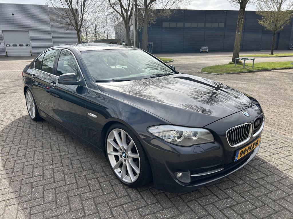 BMW 5 Serie 523i High Executive 204PK LEER STOELVW NAP!, Auto's, BMW, Euro 5, Gebruikt, 2000 kg, 2996 cc