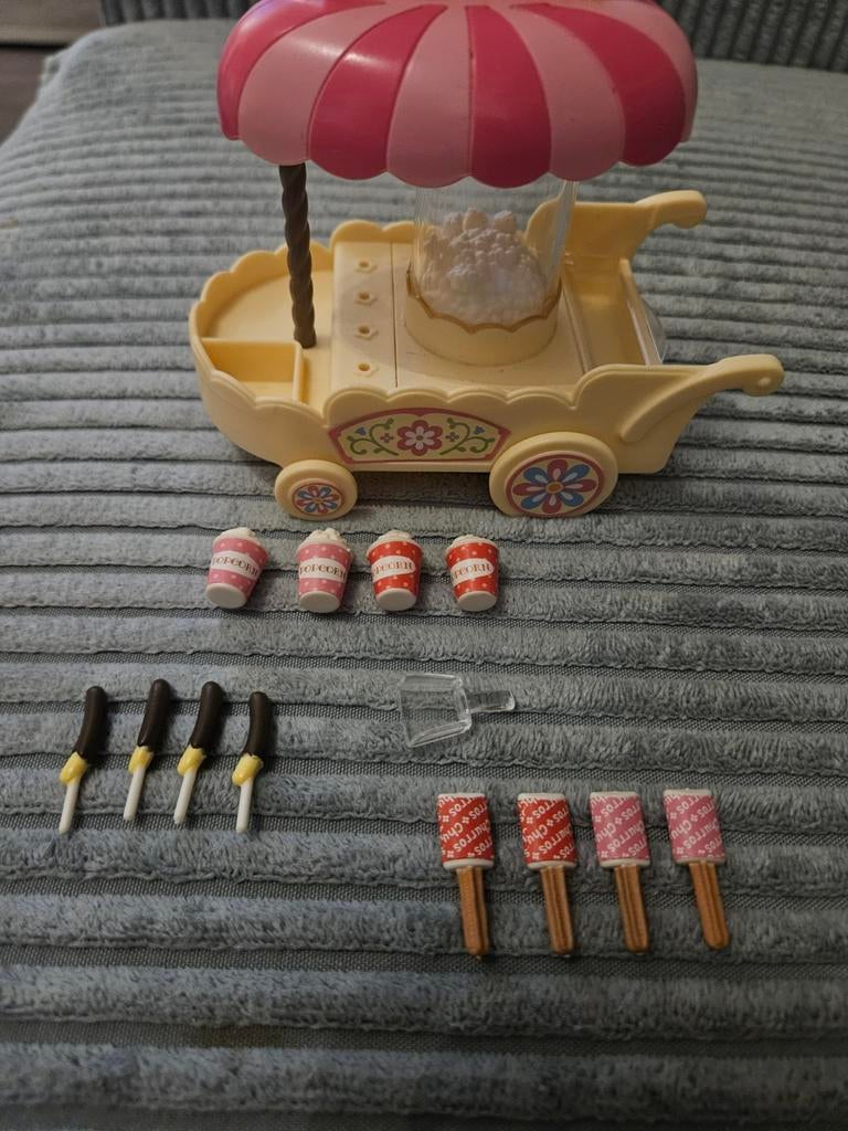 Sylvanian Families Popcornwagen met accessoires, Ophalen of Verzenden, Gebruikt, Jongen of Meisje