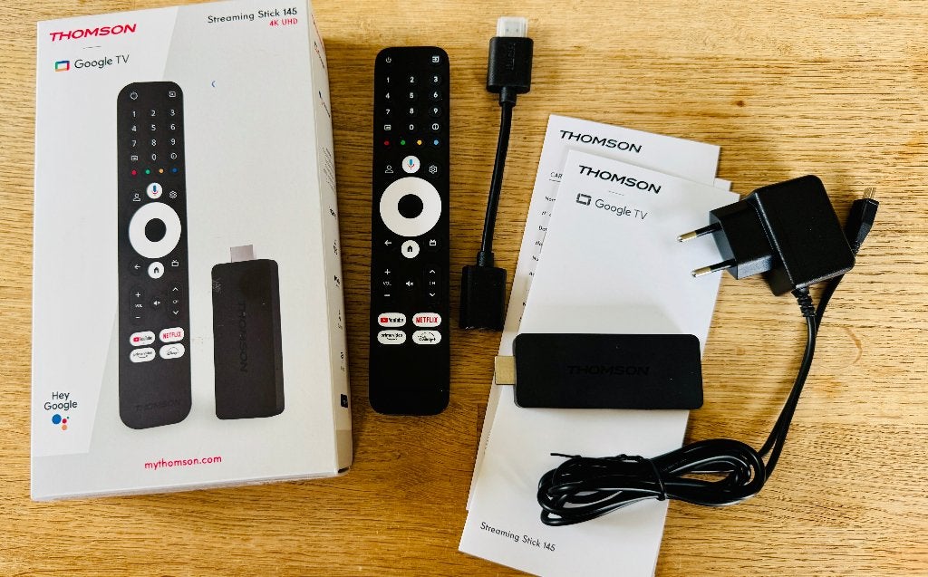 Thomson Streaming Stick 145 4K UHD Google TV, Ophalen, Zo goed als nieuw, HDMI, Minder dan 500 GB