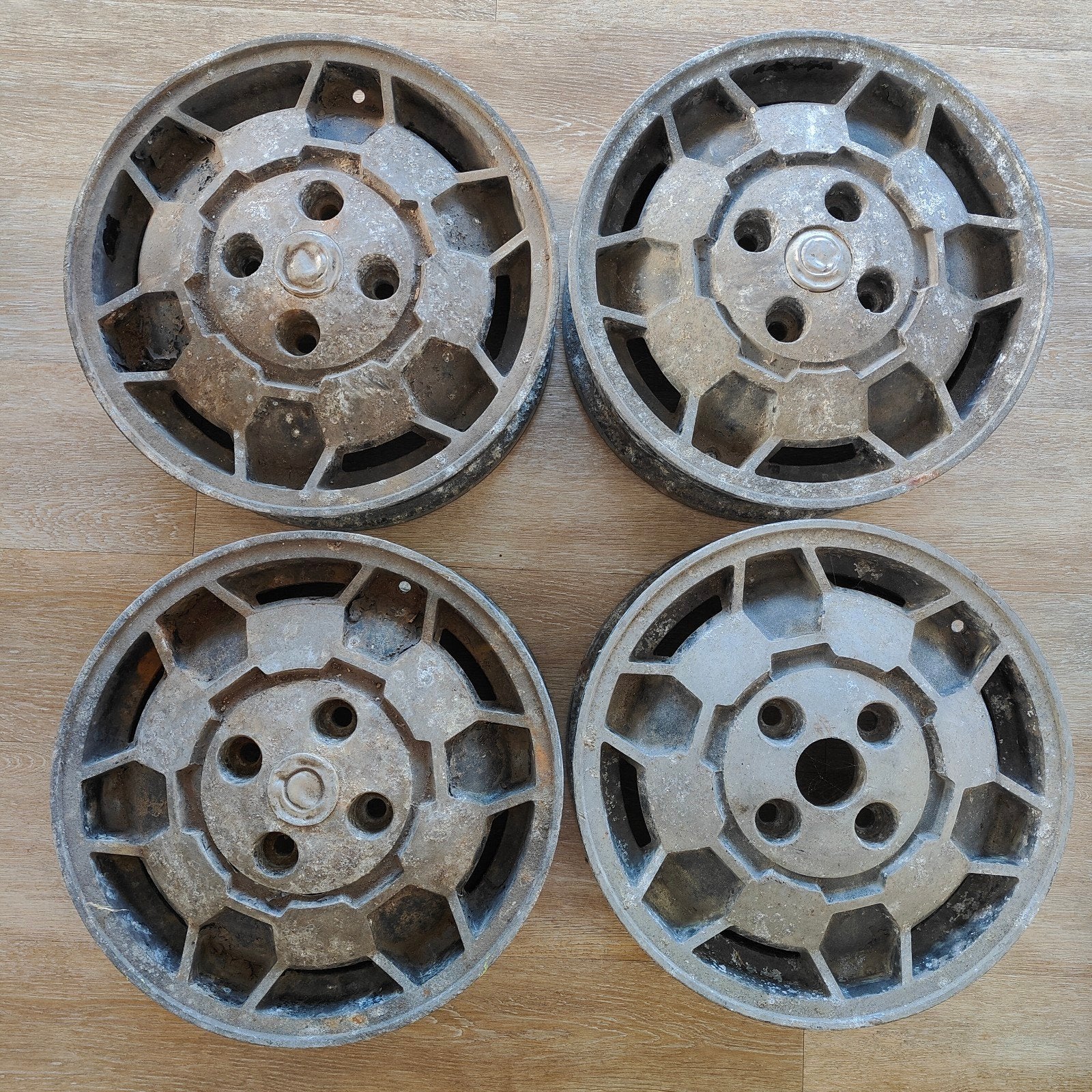 Saab 99 900 90 Soccerball velgen 891875, Ophalen, Gebruikt, Saab