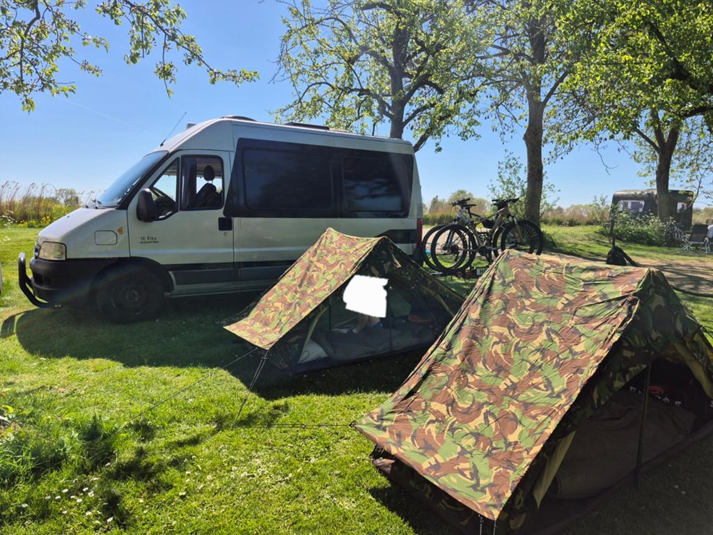 Defensie pup tent compleet, Ophalen of Verzenden, Gebruikt, Tot en met 2