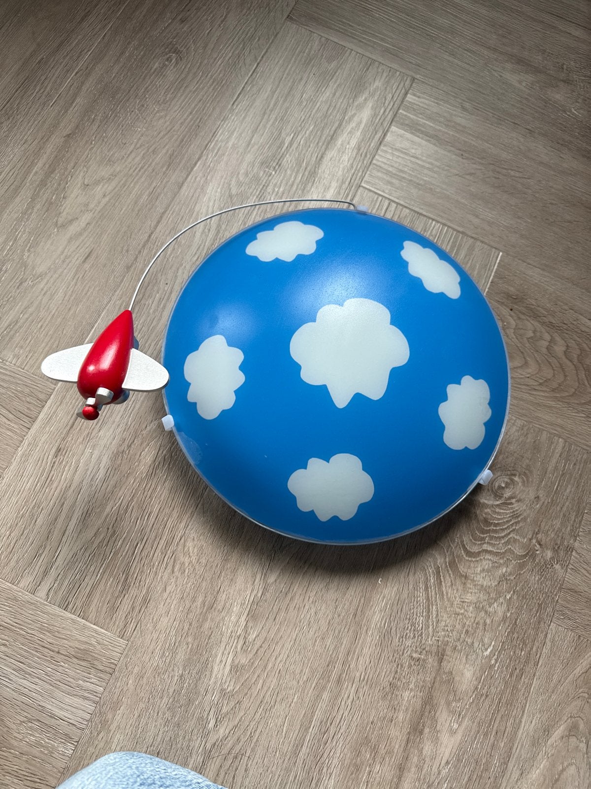 Plafondlamp blauw met wolken en vliegtuigje, Kunststof, Gebruikt, Overige stijlen, Overige fittingen