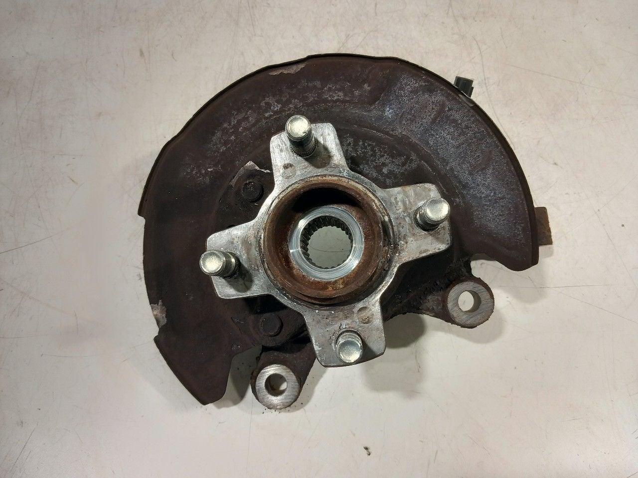 Wielnaaf rechts voor Suzuki Ignis, Onderdelen@venauto.nl, Van der Ven Autorecycling B.V., Gebruikt, Ettenseweg 76, 4706 PB Roosendaal, The Netherlands