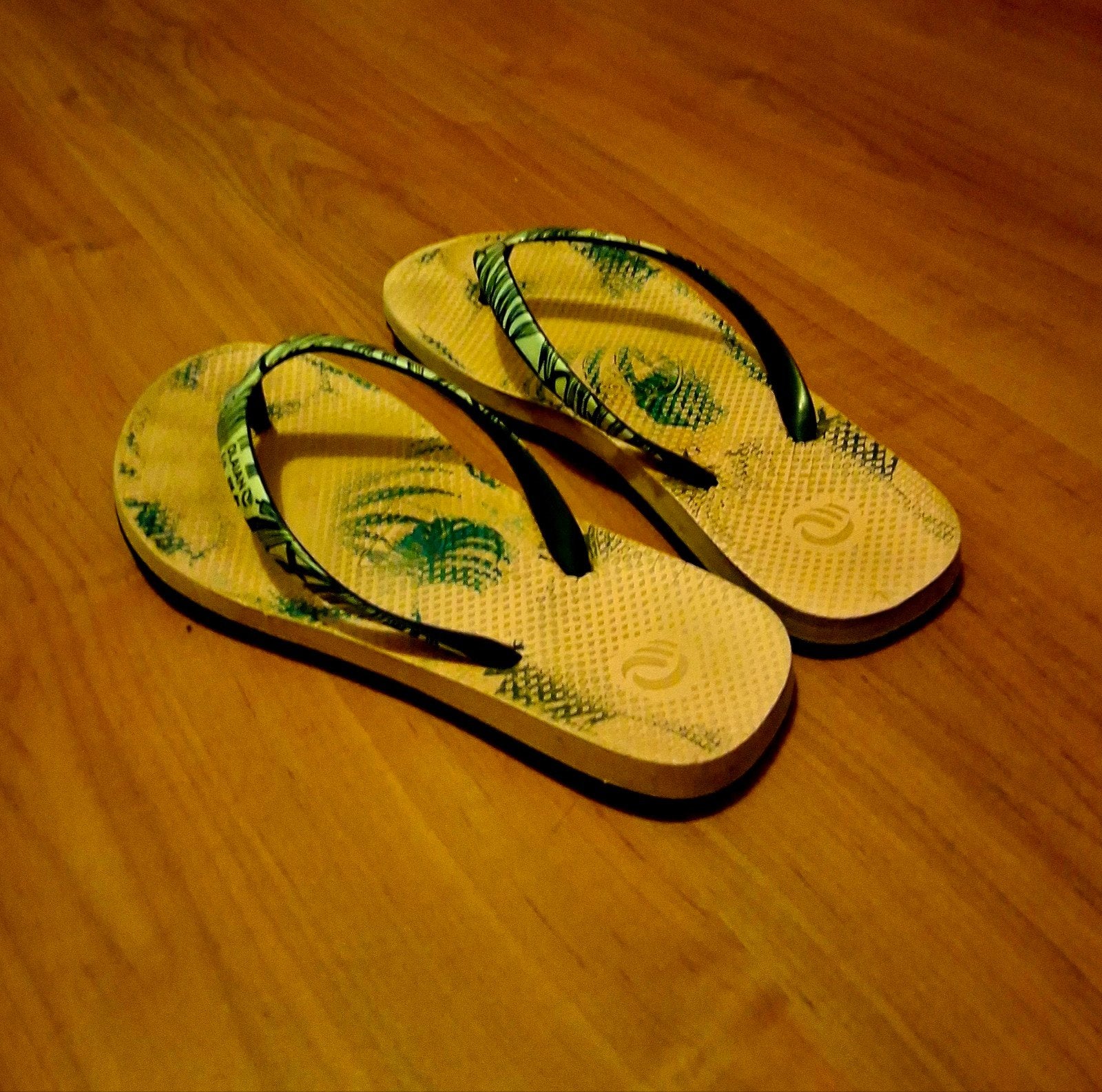 OLAANTO slippers maat 33-34, Slippers, Overige kleuren, OLAANTO, Ophalen of Verzenden