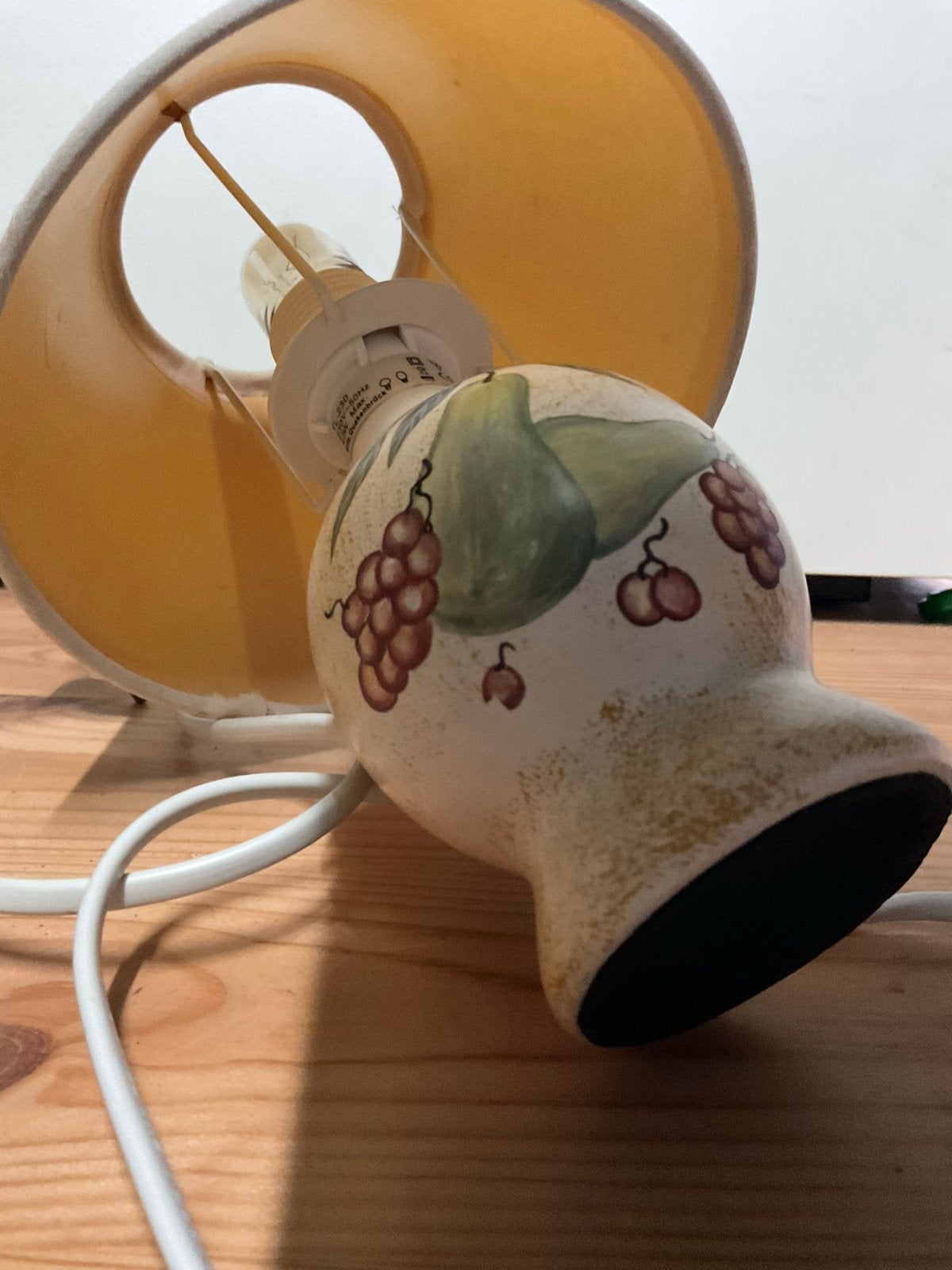 Leuke tafellamp met fruitdecoratie, 18 cm hoog, Met schakelaar, Gebruikt, Overige merken, Meerkleurig