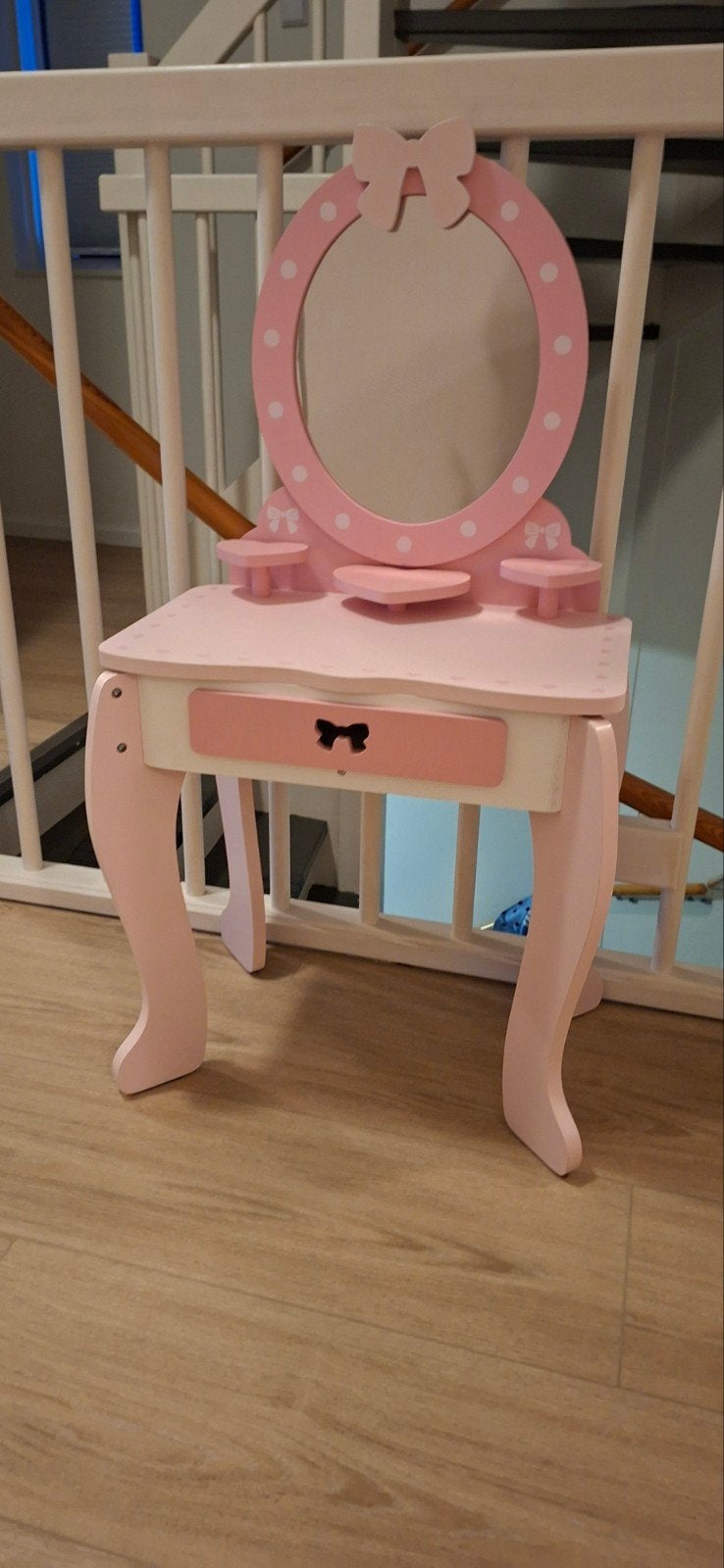 Roze kinder kaptafel met spiegel en lade, Ophalen, Gebruikt, 100 tot 150 cm, Hout