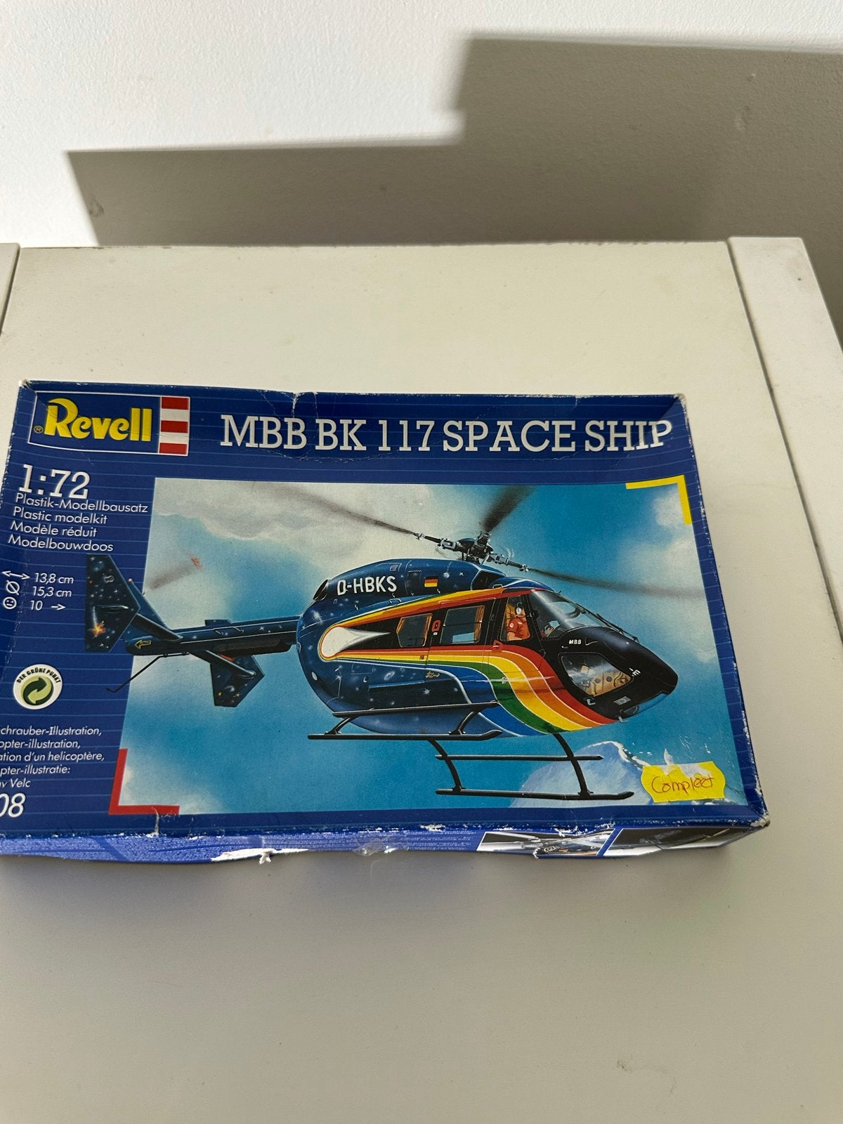 Revell MBB BK 117 Space Ship Helikopter Modelbouwdoos, 1:72 tot 1:144, Gebruikt, Ophalen of Verzenden, Revell