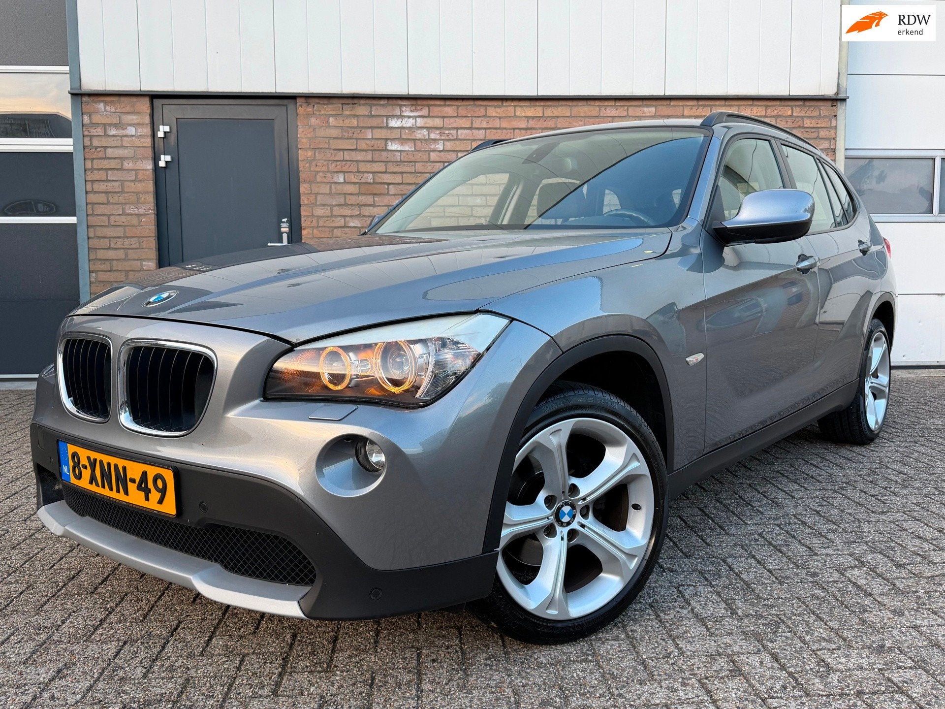 BMW X1 SDrive18i Executive NAVI/XENON/18INCH !, X1, Euro 5, Achterwielaandrijving, 4 cilinders