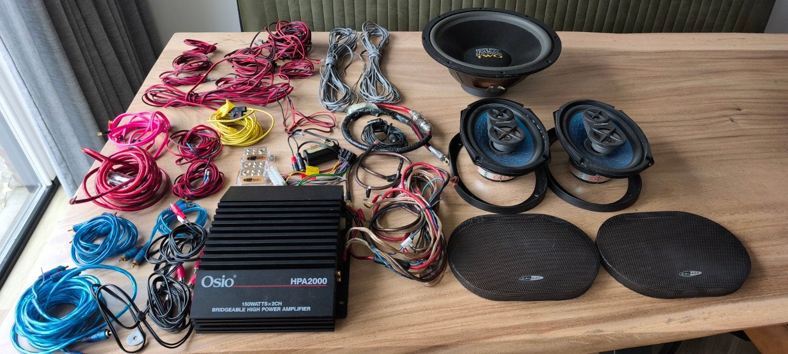 Complete Car Audio Set: Subwoofer, Versterker, Speakers, Ophalen, Gebruikt