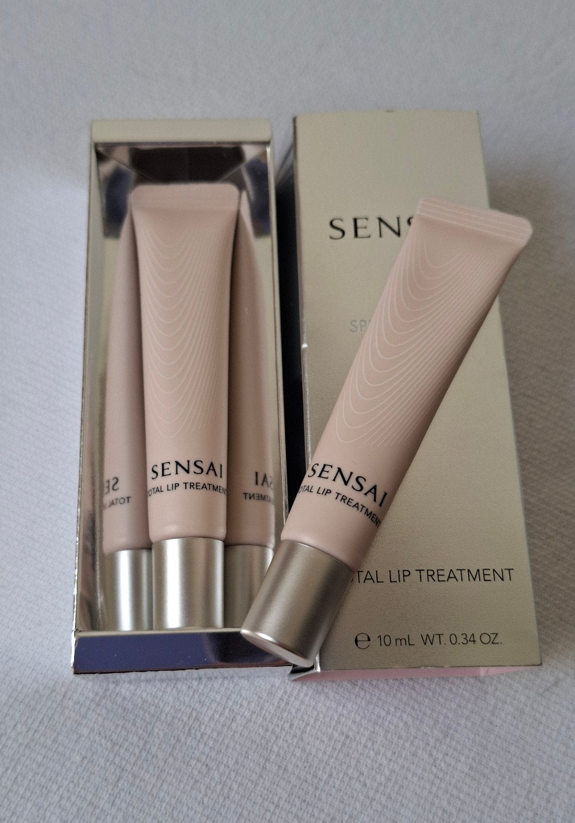 SENSAI • Total Lip Treatment 2 stuks •, Verzenden, Nieuw, Lippen, Verzorging