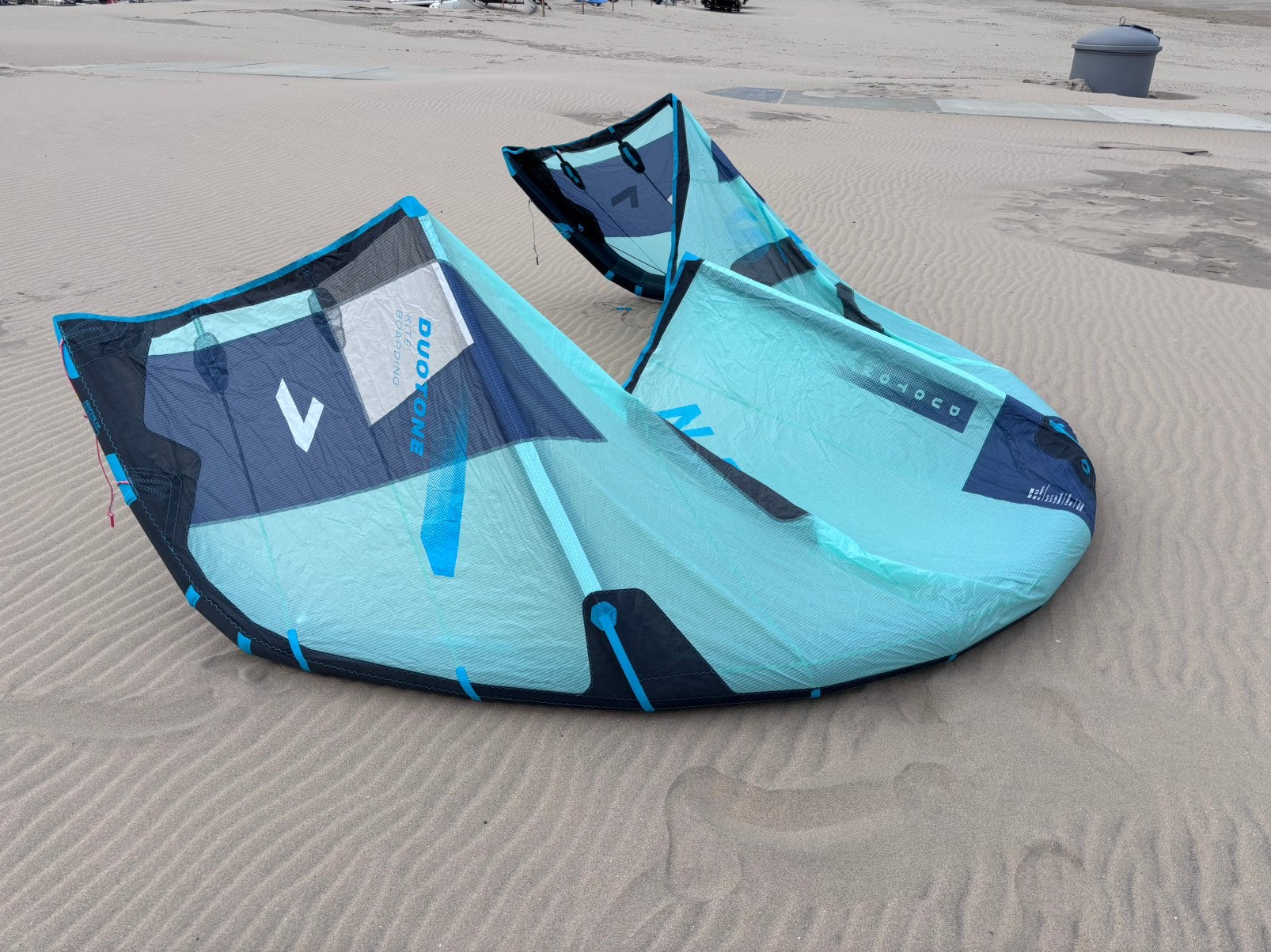 Duotone Neo SLS 2021 – 7m – Zo goed als nieuw, Watersport en Boten, Kitesurfen, Geen board, Ophalen of Verzenden, Zo goed als nieuw