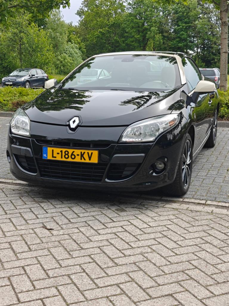 Renault Mégane 1.2 TCE 97KW Coupe Cabrio 2013 Zwart 115000km, Voorwielaandrijving, 1490 kg, 750 kg, 4 cilinders