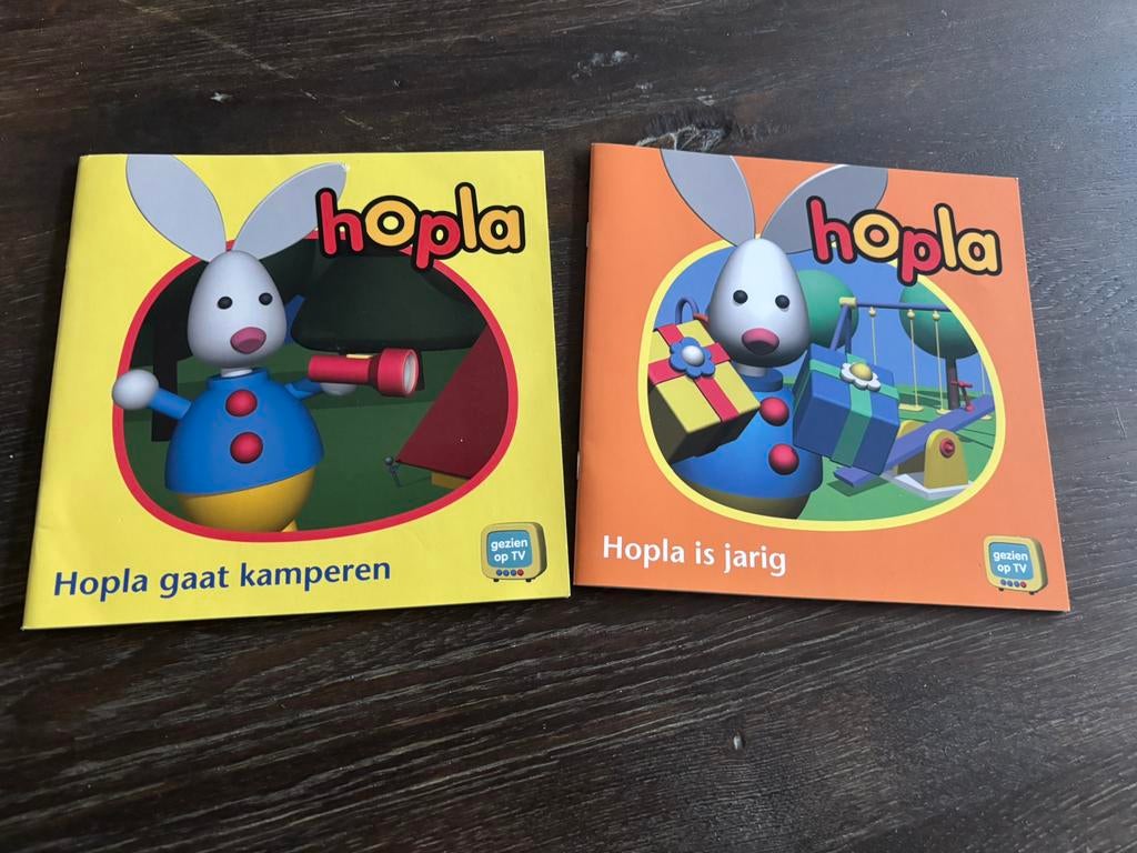 2 hopla boekjes (Hopla is jarig en Hopla gaat camperen), Ophalen of Verzenden, Zo goed als nieuw, 1 tot 2 jaar