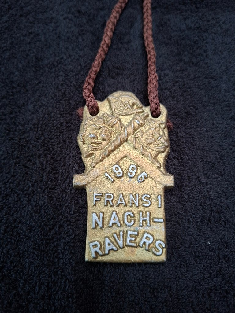 Vastelaovend medaille Joekskepel de Nachravers 1996, Ophalen of Verzenden, Overige materialen, Nederland