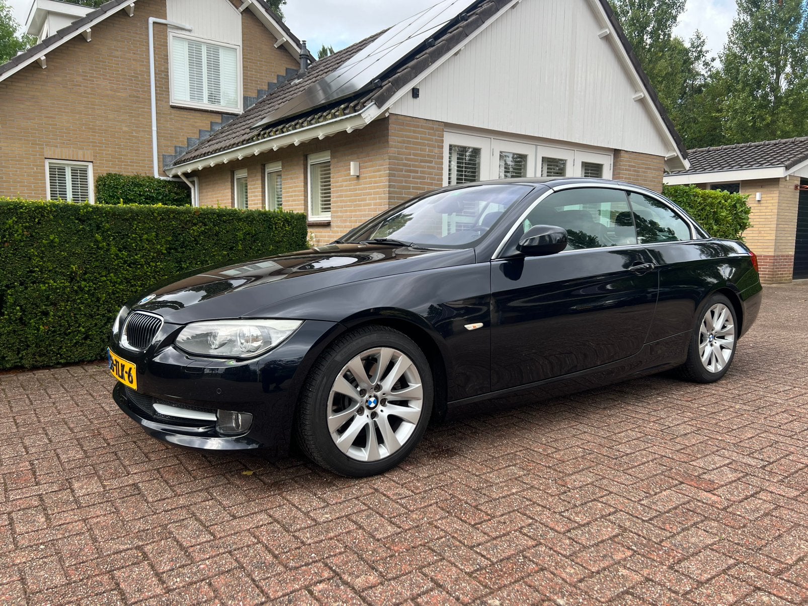 BMW 325i Cabrio High Executive Vol Leder, Topuitvoering!, Auto's, Achterwielaandrijving, Zwart, Cabriolet, 4 stoelen