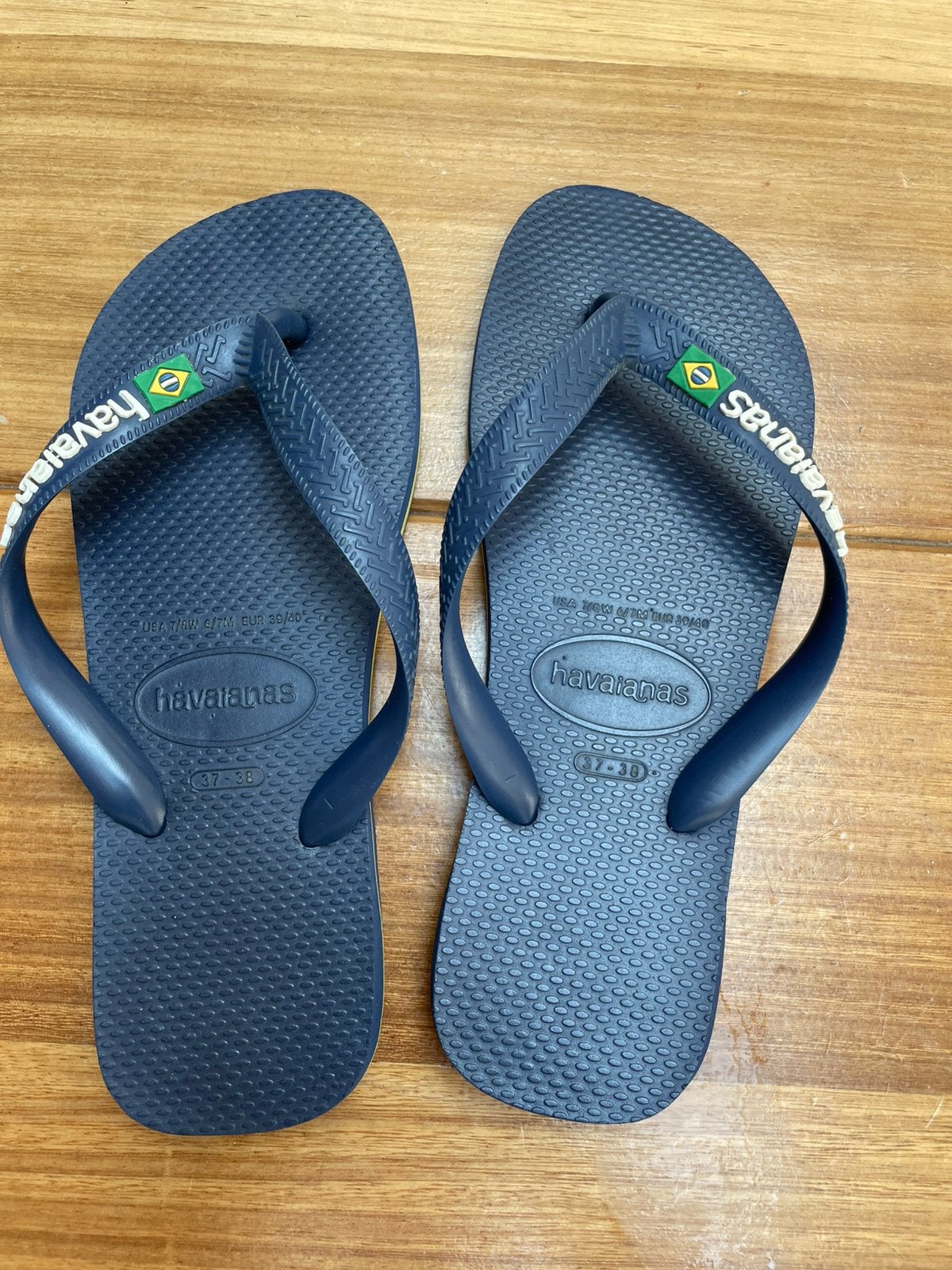 Havaianas slippers, Ophalen of Verzenden, Zo goed als nieuw, Meisje, Overige typen