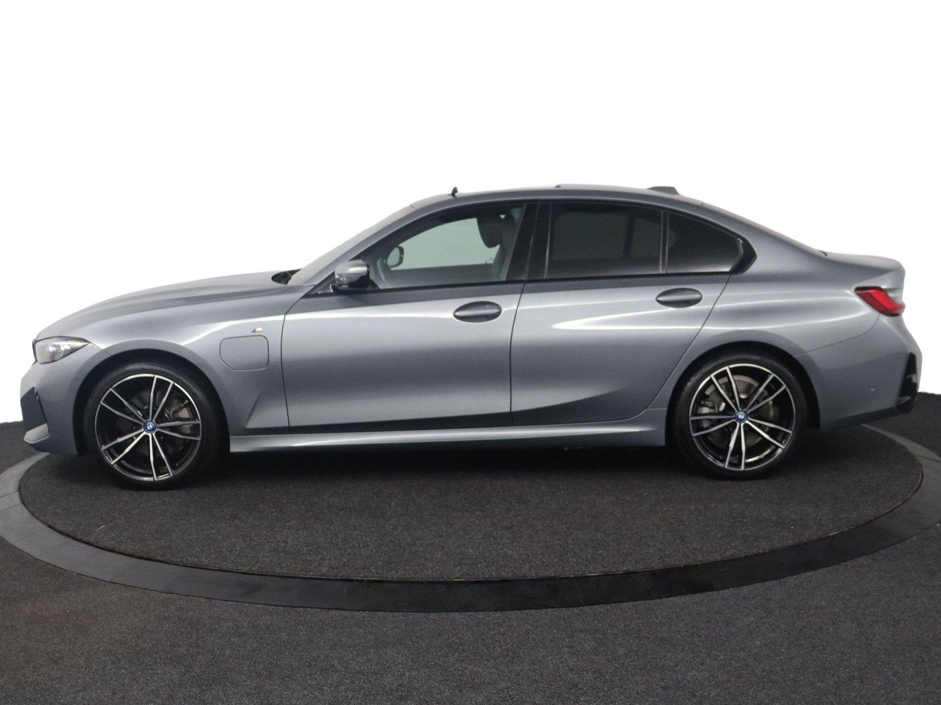 BMW 3-serie 320e M Sport|NAP|1e eigenaar|Pano, Auto's, 1998 cc, Achterwielaandrijving, Gebruikt, Euro 6