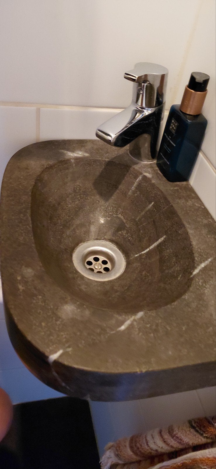 Toilet fontein met kraan - Natuursteen, Doe-het-zelf en Verbouw, Sanitair, Ophalen, Gebruikt, Steen, Wastafel