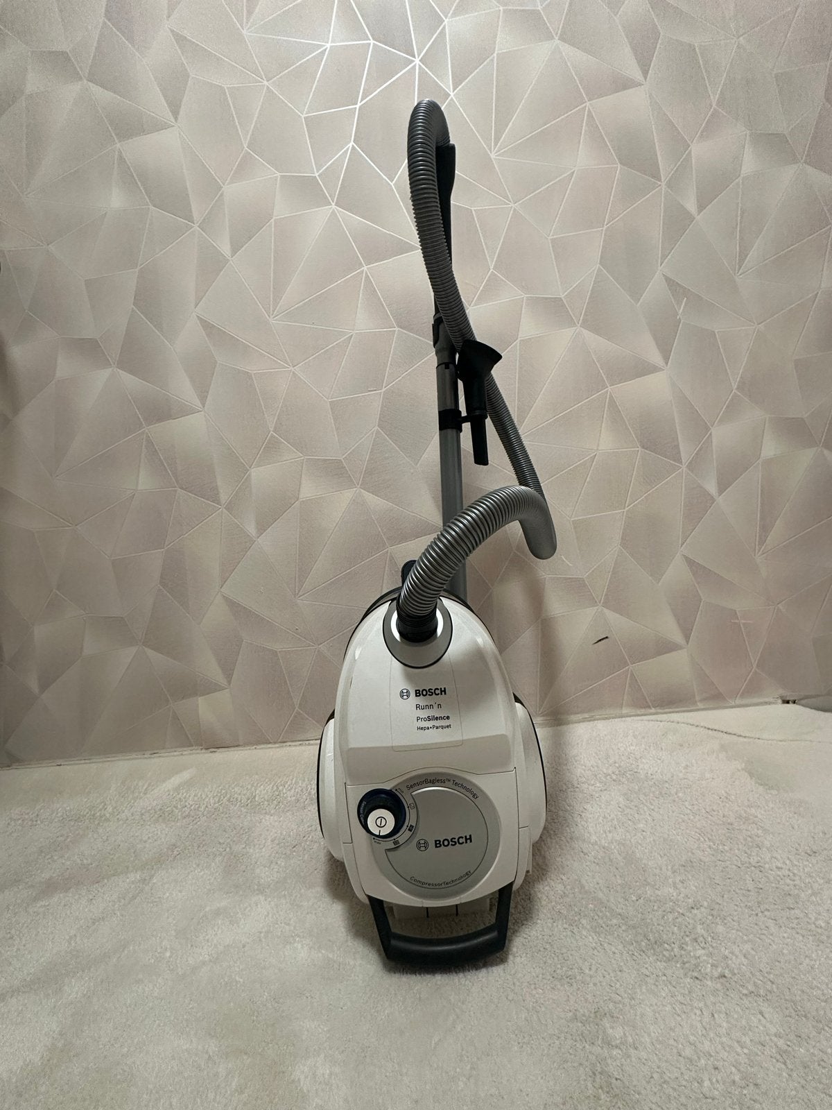 Bosch Runn'n ProSilence Stofzuiger - BGS41435/01, Witgoed en Apparatuur, Ophalen, Gebruikt, Bosch, Reservoir