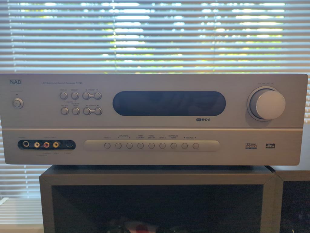 NAD T743 AV Surround Sound Receiver - Display defect, Gebruikt, 60 tot 120 watt, Ophalen, Overige merken