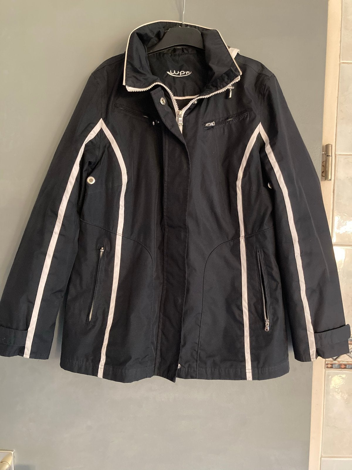Mooie blauwe softshell jas - Maat 40 (M), Kleding | Dames, Jassen | Winter, Ophalen of Verzenden, Zo goed als nieuw, Maat 38/40 (M)