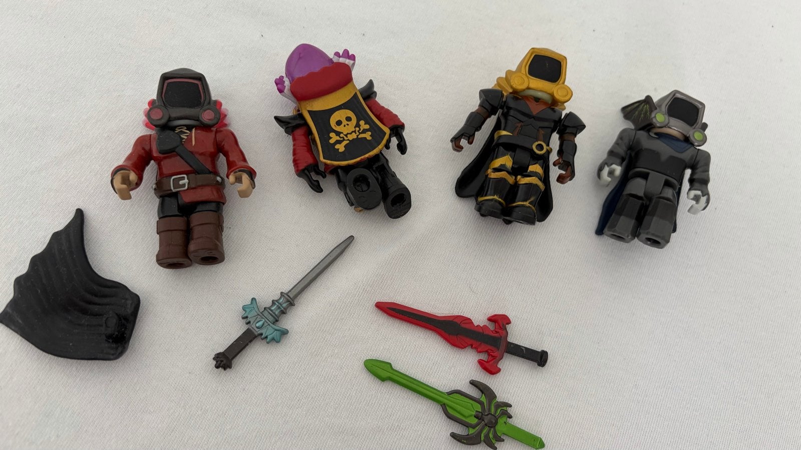 Roblox actiefiguren met accessoires - 4 stuks, Ophalen, Gebruikt