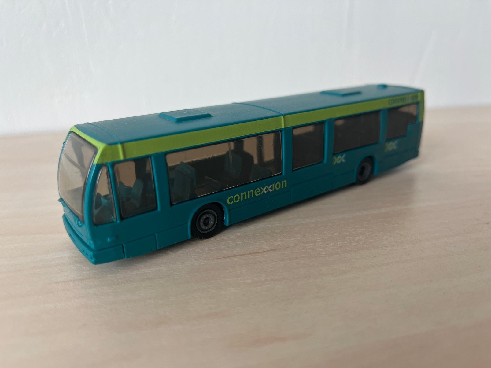 Modelbus Connexxion (VEMI), Ophalen of Verzenden, Zo goed als nieuw, Bus of Vrachtwagen, Overige merken