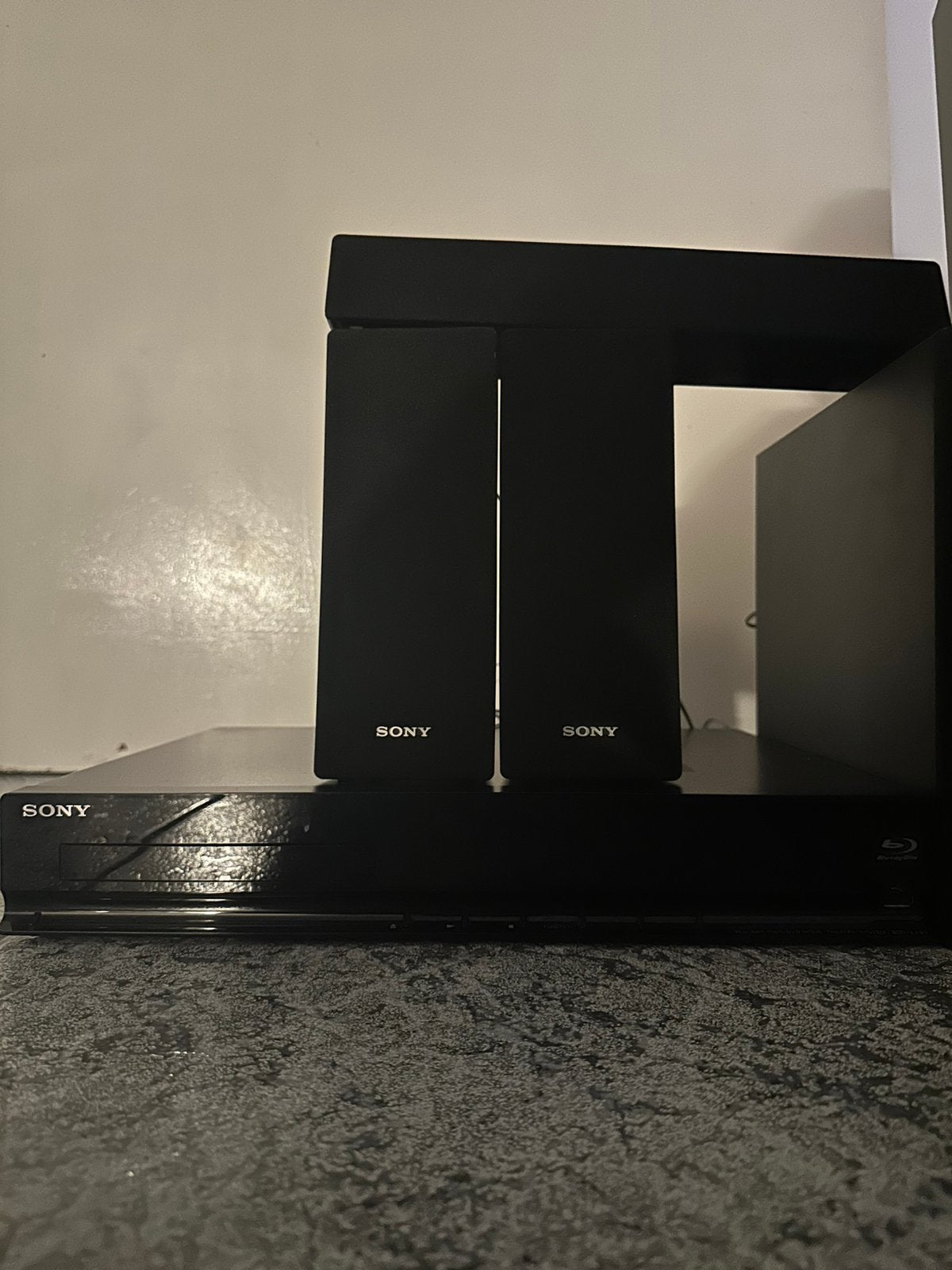 Sony BDV-E280 5.1 Blu-ray Home Cinema Set, Ophalen, Gebruikt, Blu-ray-speler, 70 watt of meer