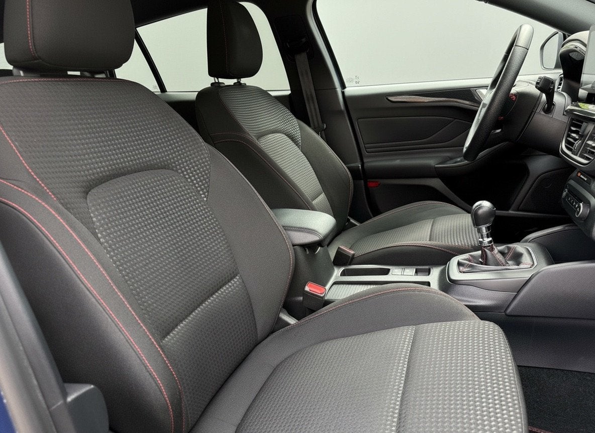 Ford FOCUS Wagon 125pk EB Hybrid ST Line, Clima | Navi & Car, Auto's, Stof, Gebruikt, Euro 6, Automatische klimaatregeling