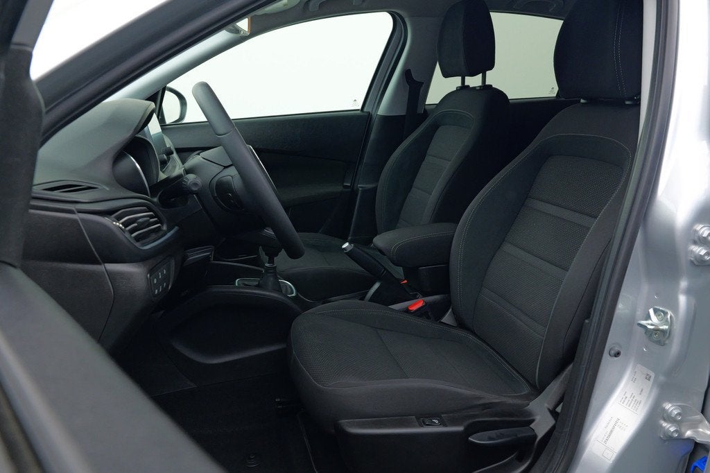 Fiat Tipo 1.4 Lounge | Camera | Navi | Clima (bj 2019), Auto's, Fiat, Voorwielaandrijving, Stof, Gebruikt, Zwart