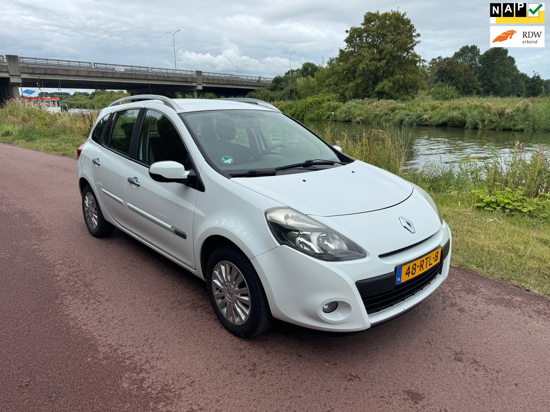 Renault Clio Estate 1.2-16V Collection|Airco|NW APK|, Voorwielaandrijving, Euro 5, 535 kg, Gebruikt