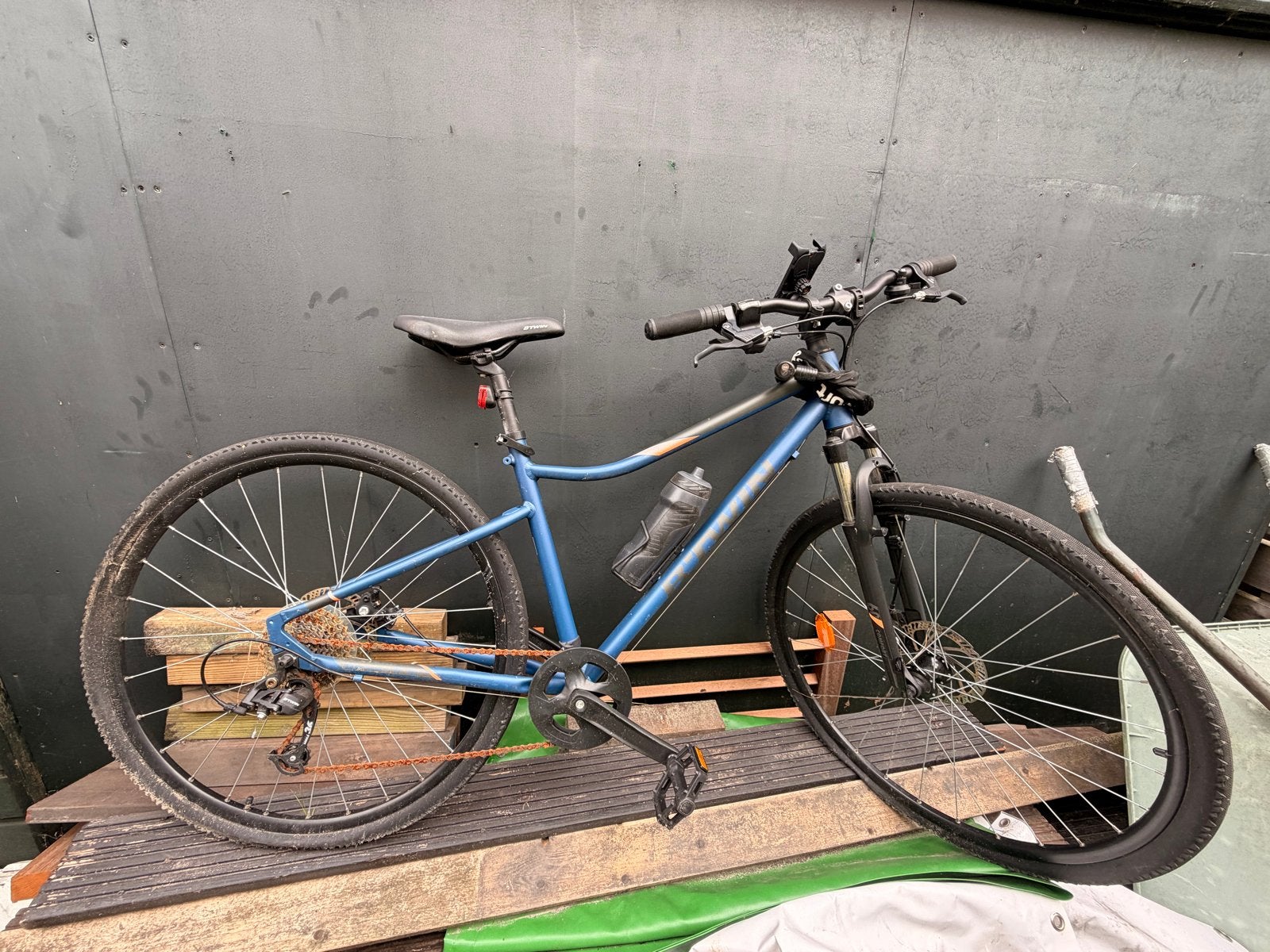 B'Twin Riverside 500 Hybride Fiets - Zo goed als nieuw, Vering, Zo goed als nieuw, Schijfrem, Ophalen