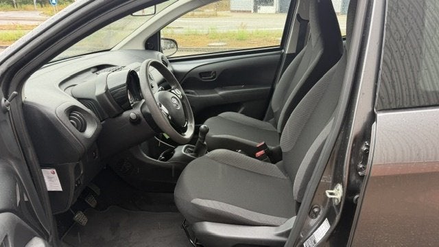 Foto 12 van Toyota Aygo 1.0 VVT-i x-fun (bj 2022)