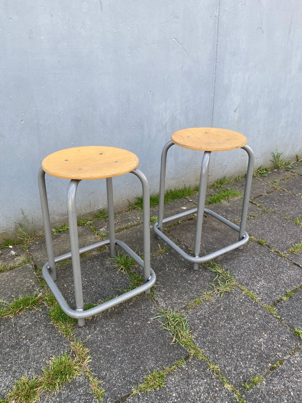 Set van 2 stevige atelier/werkplaats krukken, Ophalen, Gebruikt, Hout