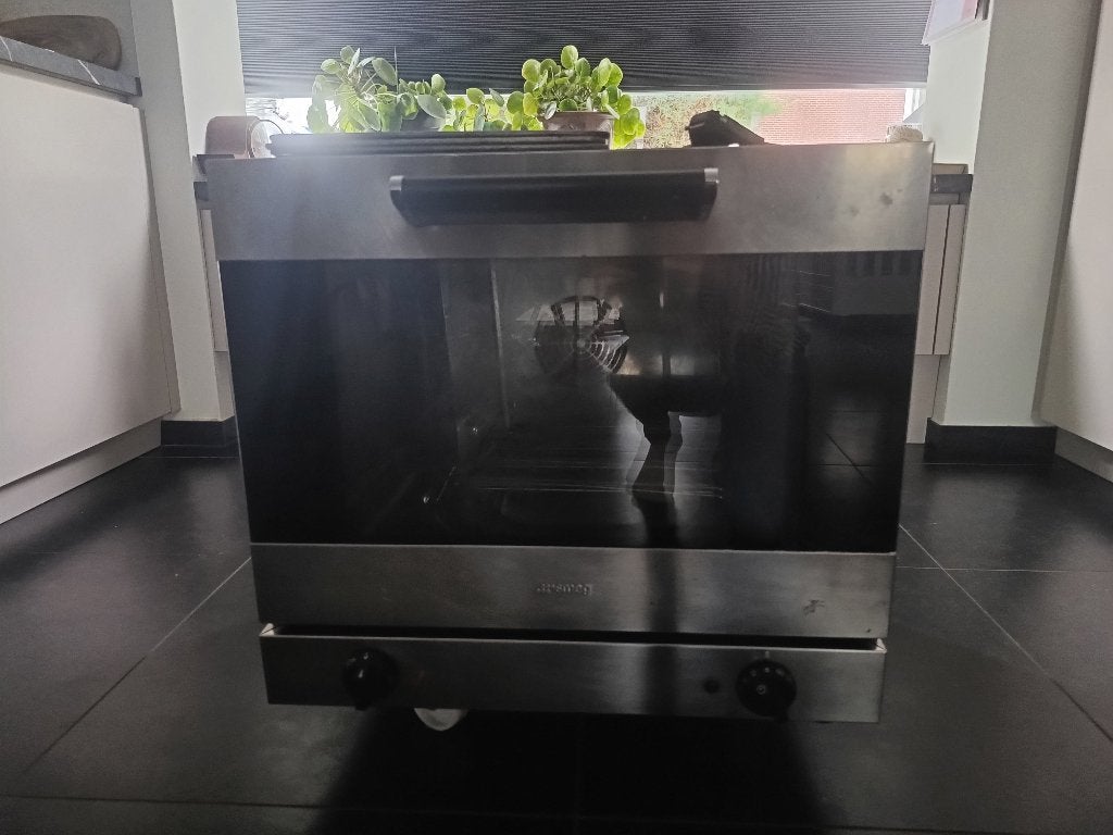 SMEG horeca heteluchtoven (ALFA43), Ophalen, Gebruikt, Zwart, 50 tot 100 cm