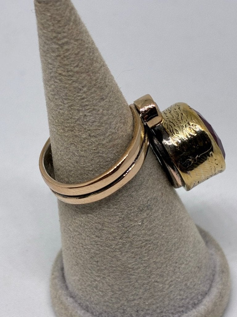Zilver 925 ring met koper en rode steen, Zilver en edelstenen, Vagif.hamidov@hotmail.com, 20 of groter, Nieuw
