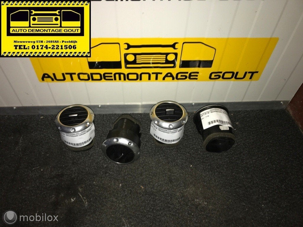 Audi TT 8N ('98-'06)Ventilatierooster Luchtrooster 8N0820901, Audi, Gebruikt, Audi, Ophalen of Verzenden