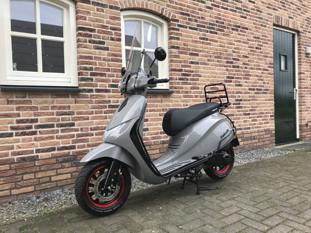 LA SOURIS VALEXIM SPECIAL BJ 2025 KM 1500 ALPHA EDITION, Fietsen en Brommers, Ophalen, Maximaal 45 km/u, Zo goed als nieuw, Benzine