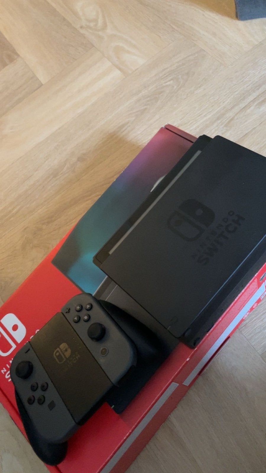 Nintendo Switch net nieuw, Spelcomputers en Games, Spelcomputers | Nintendo Switch, Ophalen of Verzenden, Zo goed als nieuw, Met 2 controllers