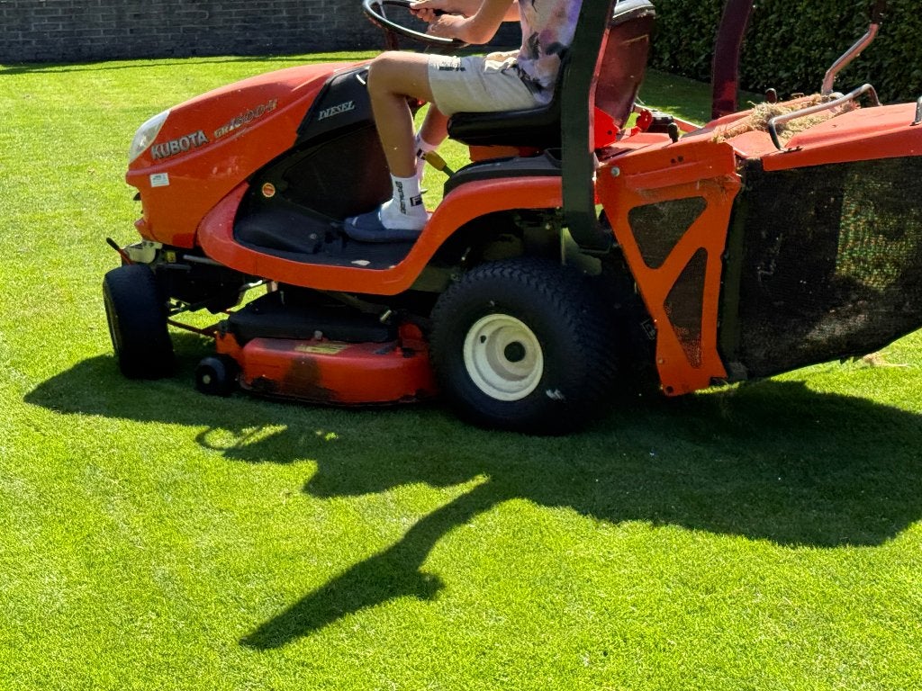 grasmaaier kubota gr 1600 diesel, Ophalen of Verzenden, Zo goed als nieuw, 50 cm of meer