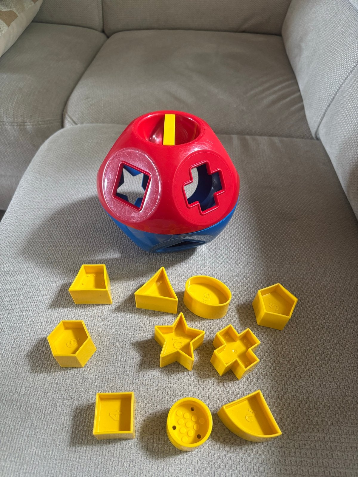 Educatieve Tupperware vormenstoof voor de kleintjes, Kinderen en Baby's, Ophalen of Verzenden, Gebruikt, Overige typen