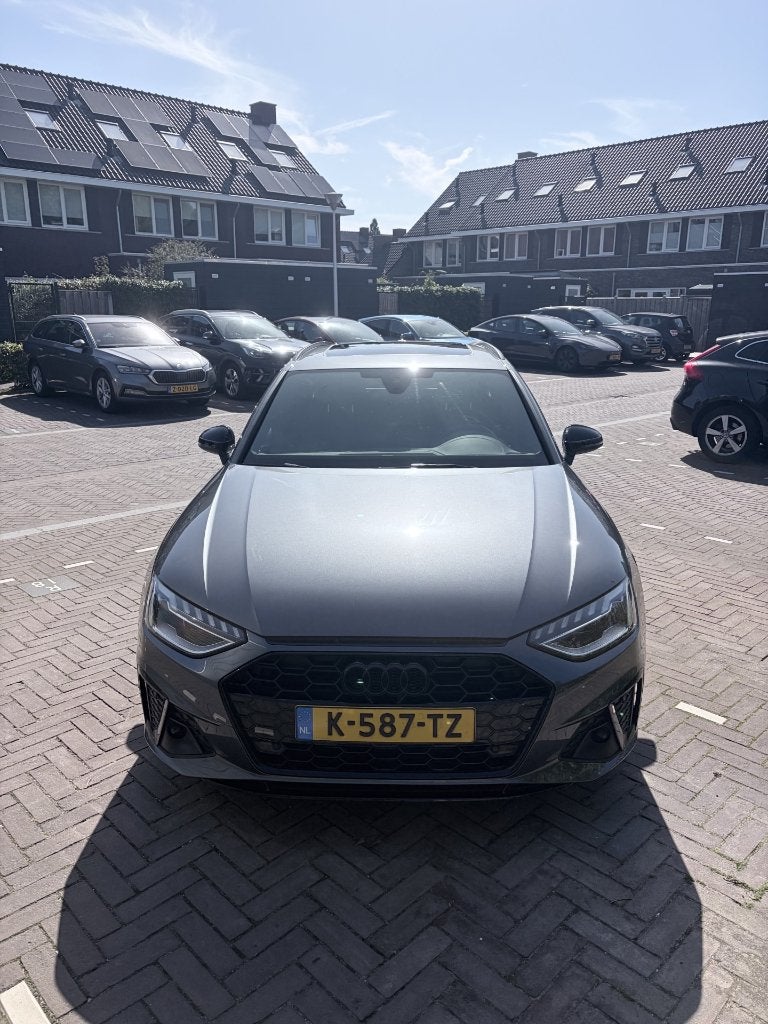 Audi A4 35 Tfsi 150pk 3xS line 2020 (vol opties, weinig KM), Auto's, Automaat, Zwart, 4 cilinders, 1984 cc