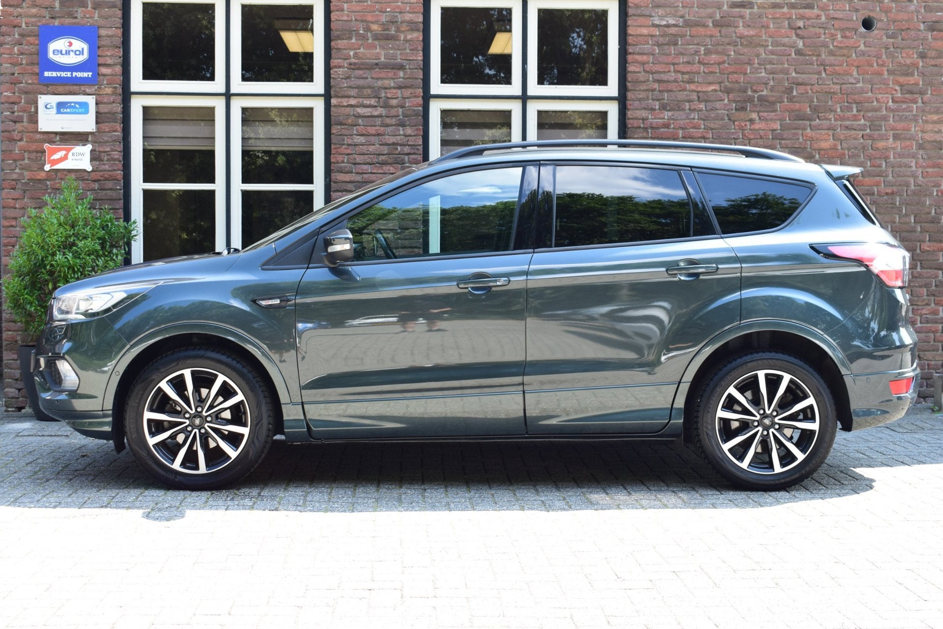 Ford Kuga 1.5 EcoBoost ST Line Trekhaak | Winterpakket | Car, Auto's, Ford, 4 cilinders, Leder, Handgeschakeld, Kuga