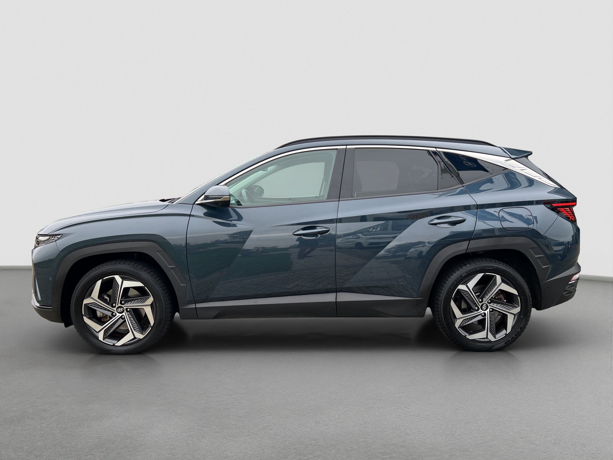 Hyundai Tucson 1.6 T-GDI 265pk PHEV Premium 4WD, Auto's, Automaat, Adaptive Cruise Control, Gebruikt, 4 cilinders