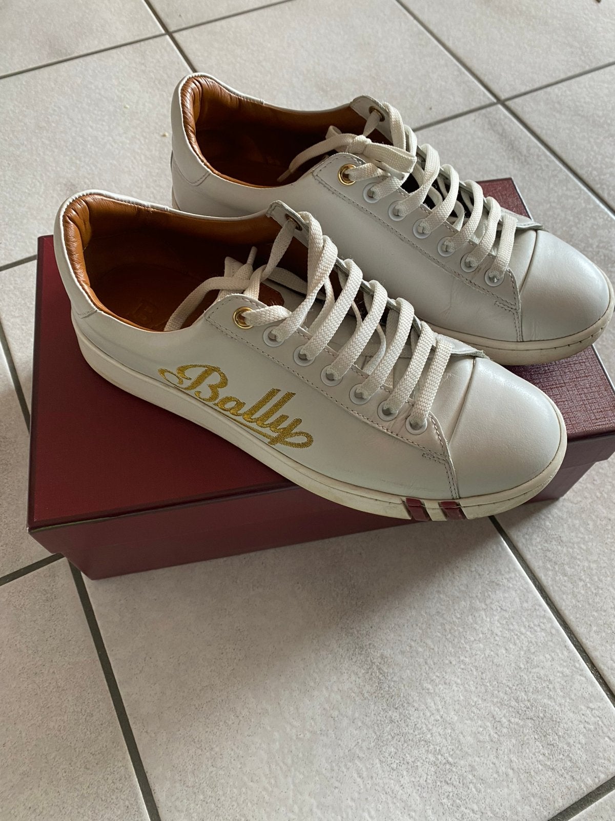 Bally sneakers maat 38, Ophalen of Verzenden, Zo goed als nieuw, Sneakers of Gympen