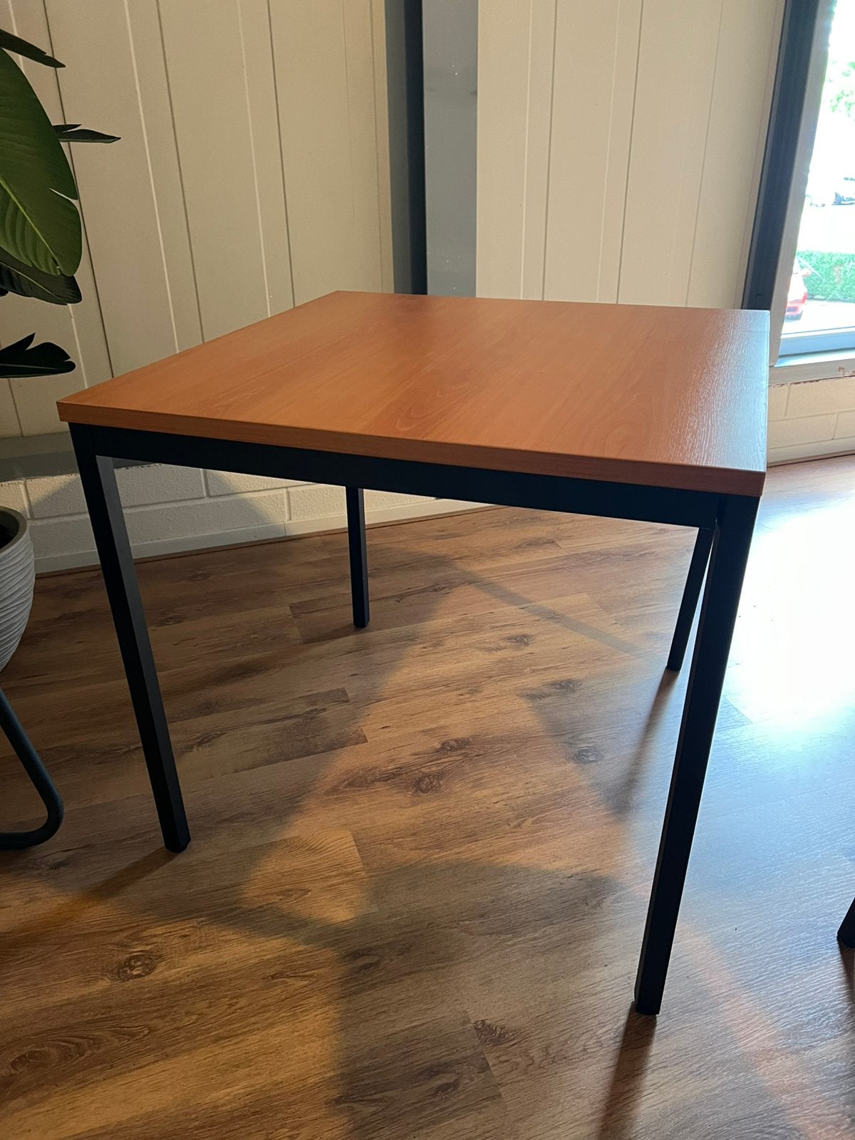 4x Vierkant tafeltje / tafeltjes, Ophalen, Vierkant, Nieuw, 50 tot 100 cm