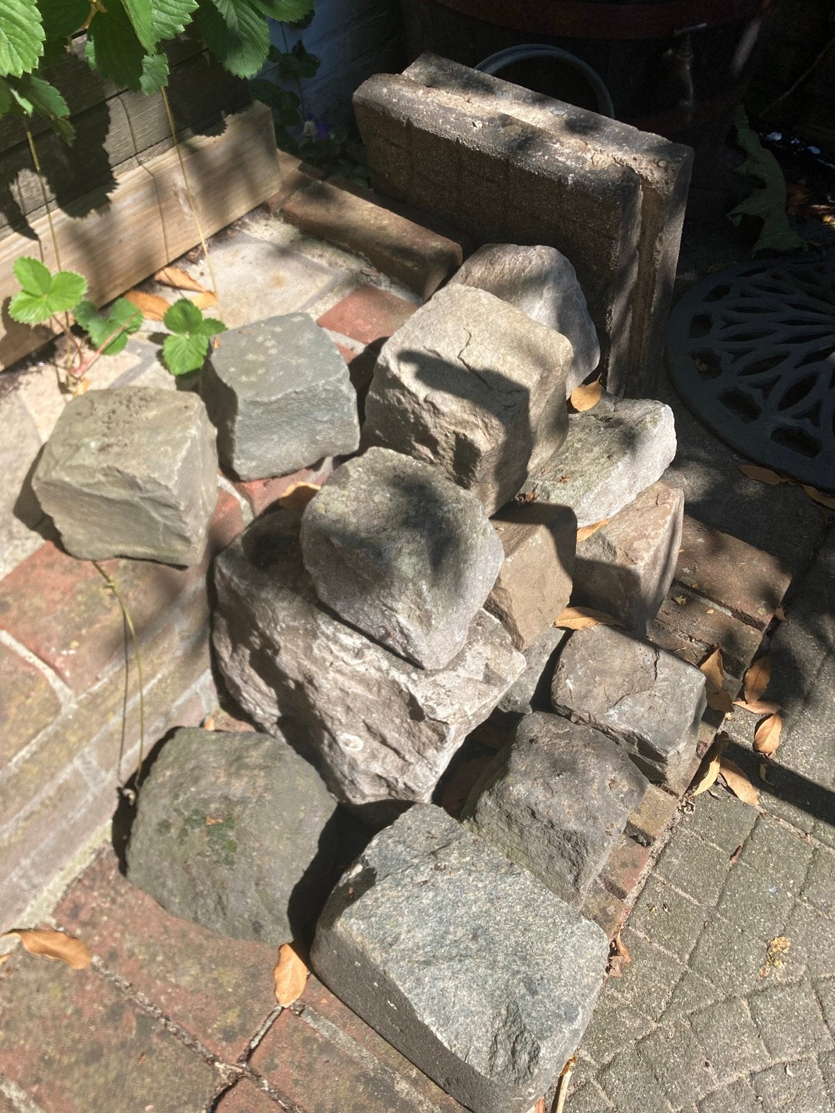 Grote stenen/keien voor in de tuin, Tuin en Terras, Ophalen, Gebruikt, Grijs, Kei