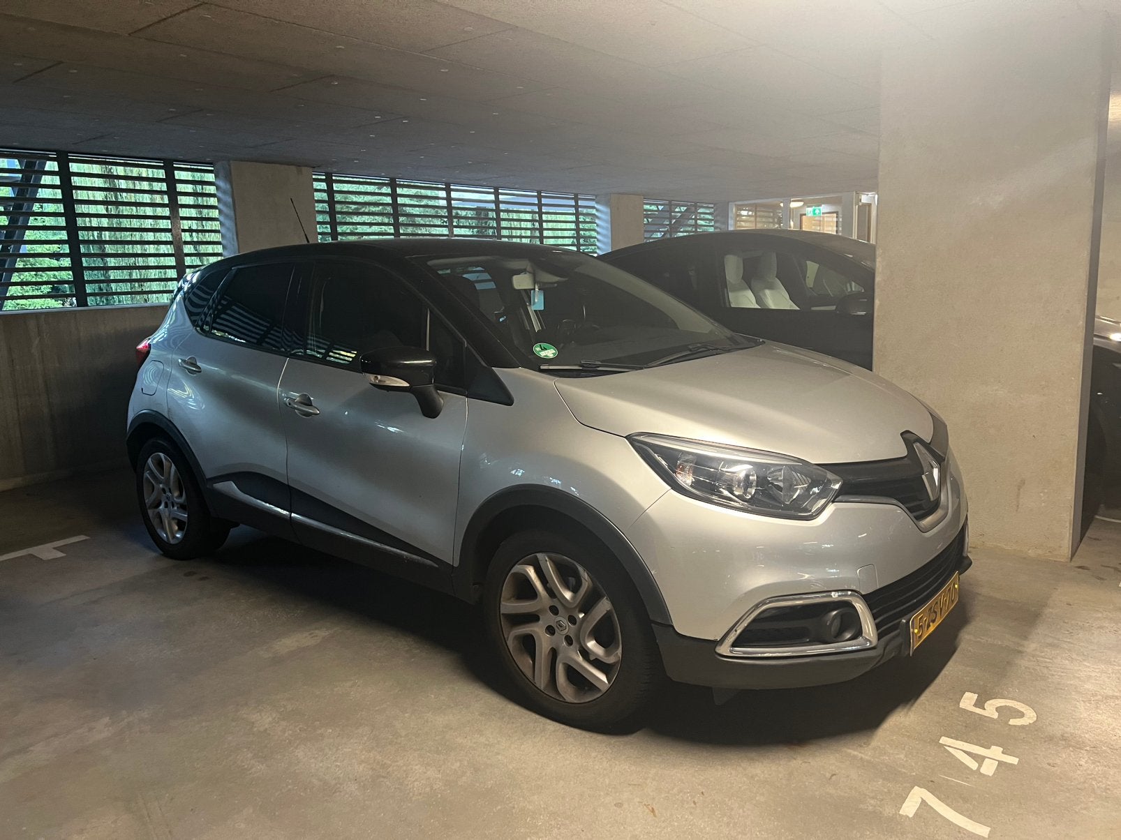 Renault Captur 1.5 DCI 90 2014 Grijs, Auto's, Renault, Particulier, Captur, Airbags, Airconditioning, Bluetooth, Boordcomputer