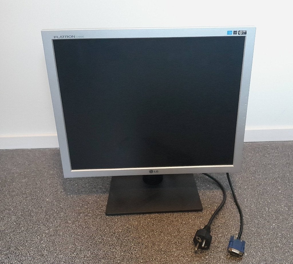 LG Monitor L1919S, Computers en Software, Monitoren, Ophalen, Gebruikt, Kantelbaar, LG Electronics